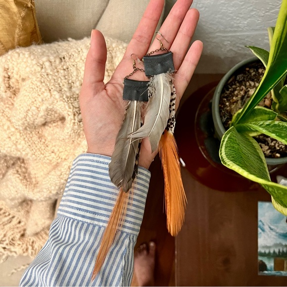 Pheasant Feather and Genuine Leather Extra-Long Dangly Earrings 🌿 - Picture 8 of 10